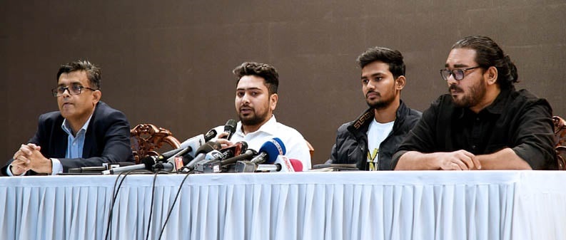কোনো পত্রিকা অফিসে ভাঙচুর বা পত্রিকা বন্ধে চাপ প্রয়োগ সহ্য করা হবে না-নাহিদ